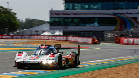  Le Mans 24 Hours: Den ultimata testamentet till uthållighet och strategisk körning!